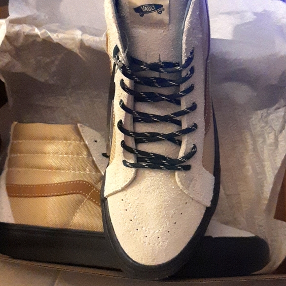 Vault by Vans Sk8-Hi Reissue *NWT* - Picture 11 of 16